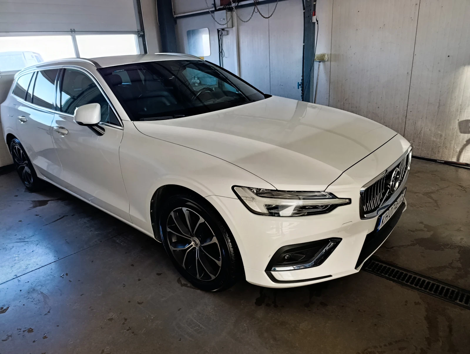 Volvo V60 D4 - изображение 9