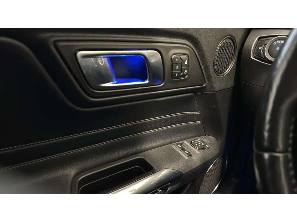 Ford Mustang   * *  * * CARFAX * *   *  | Mobile.bg   17