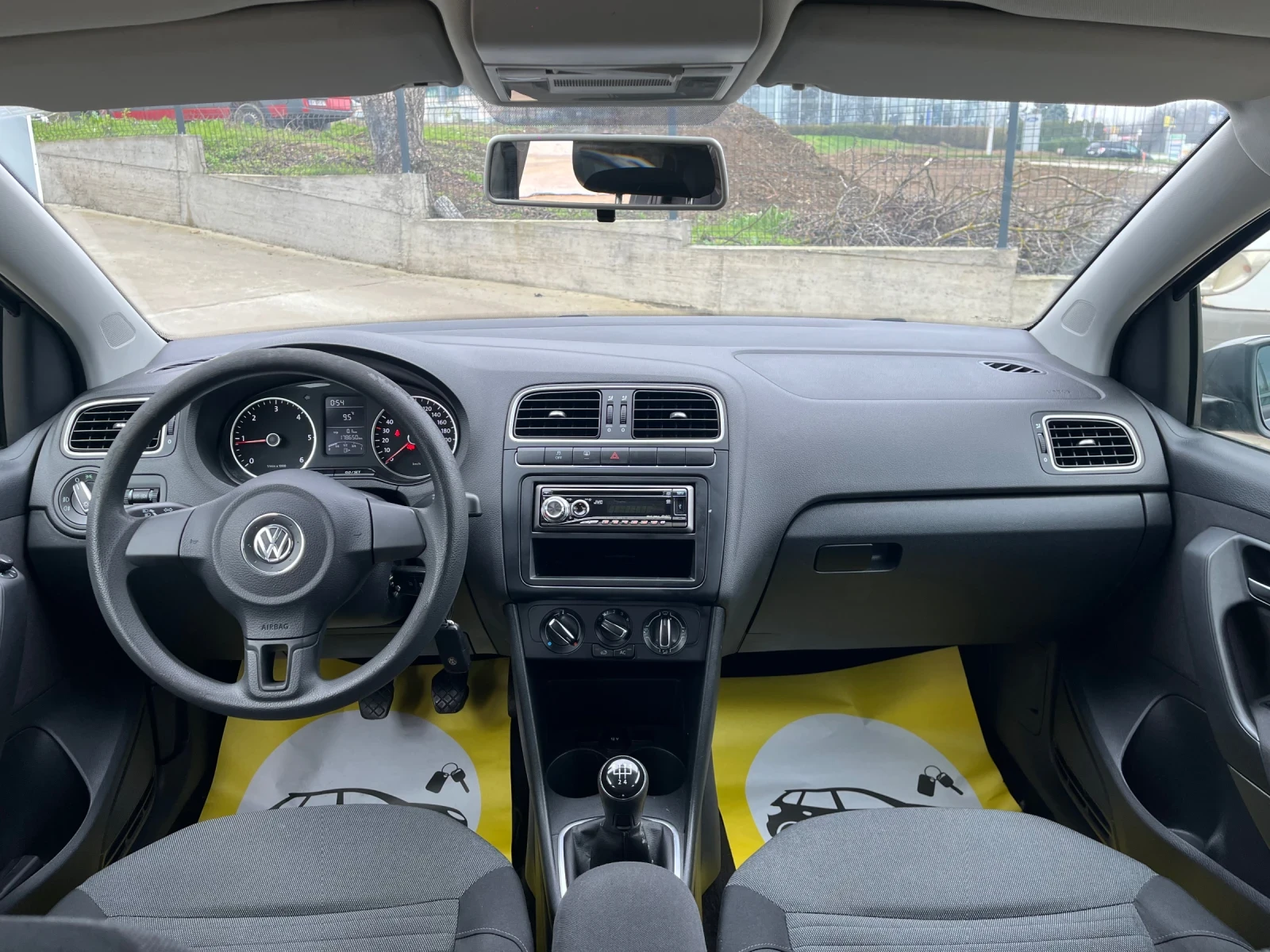 VW Polo 1.2tdi - изображение 10