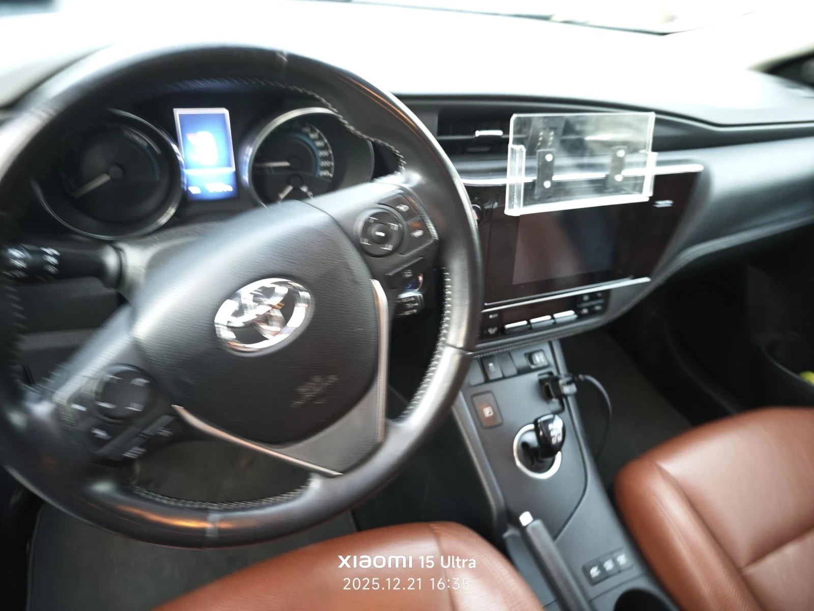 Toyota Auris | Mobile.bg � ����������� 9