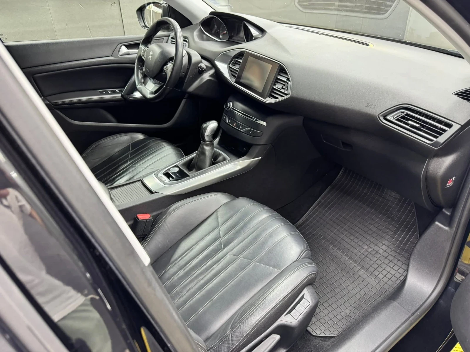 Peugeot 308 1.6 blueHDI - изображение 10