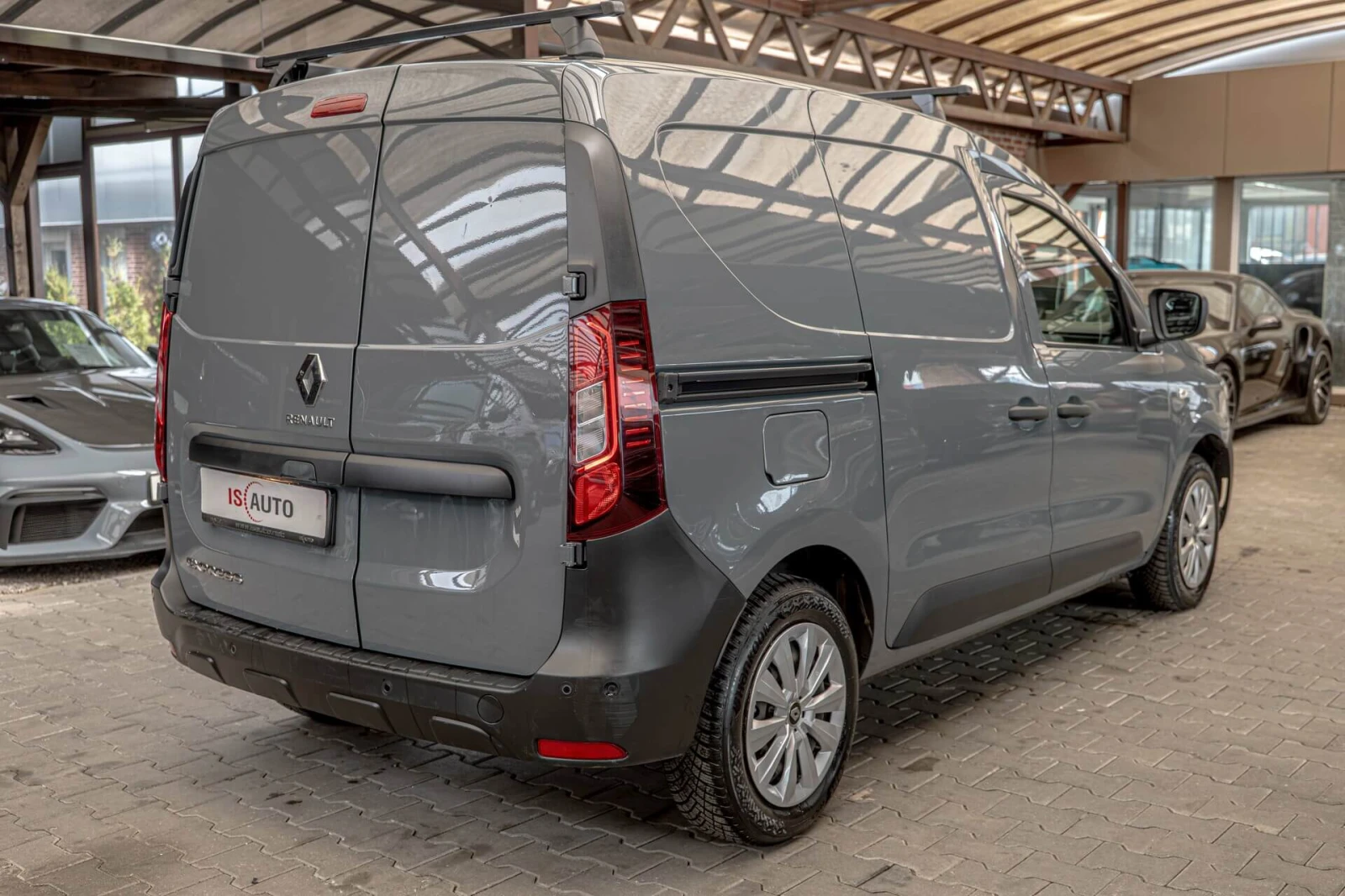 Renault Express 1.5Blue dCi/Подгрев/Климатик/Парктроник/Blind Spot - изображение 6