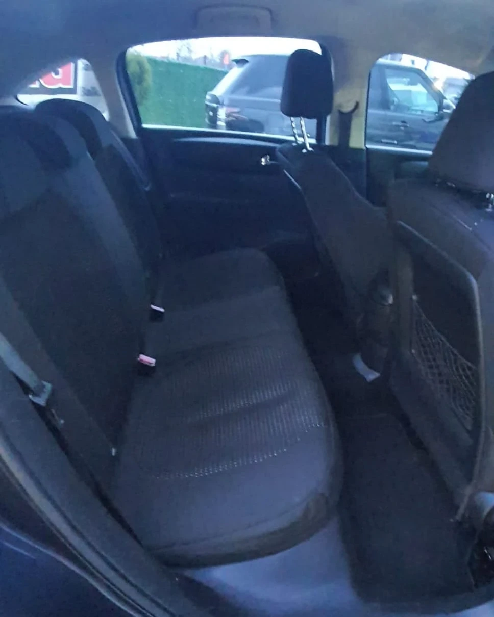 Citroen C4 1.6HDI Автоматик, снимка 7 - Автомобили и джипове - 54089542