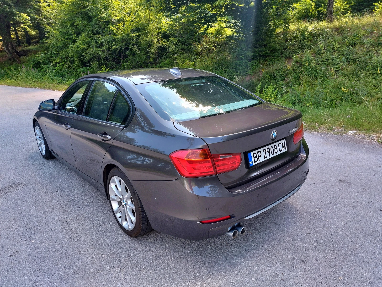 BMW 330 d ЗАДНО ПРЕДАВАНЕ, снимка 5 - Автомобили и джипове - 54286752
