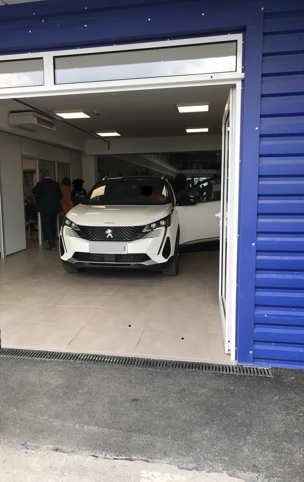 Peugeot 3008, снимка 3 - Автомобили и джипове - 54527575