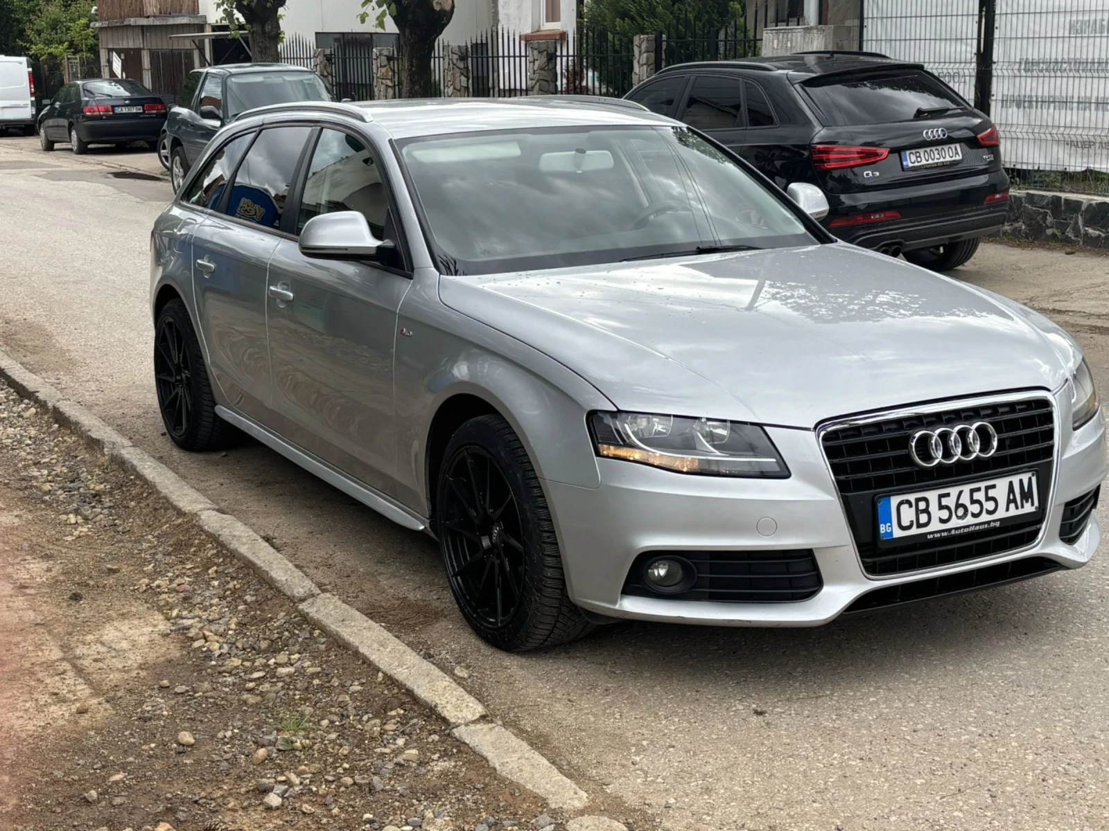 Audi A4 2, 0tdi* S line * 18ки джанти * ПЕРФЕКТЕН* ОБСЛУ, снимка 2 - Автомобили и джипове - 54598535