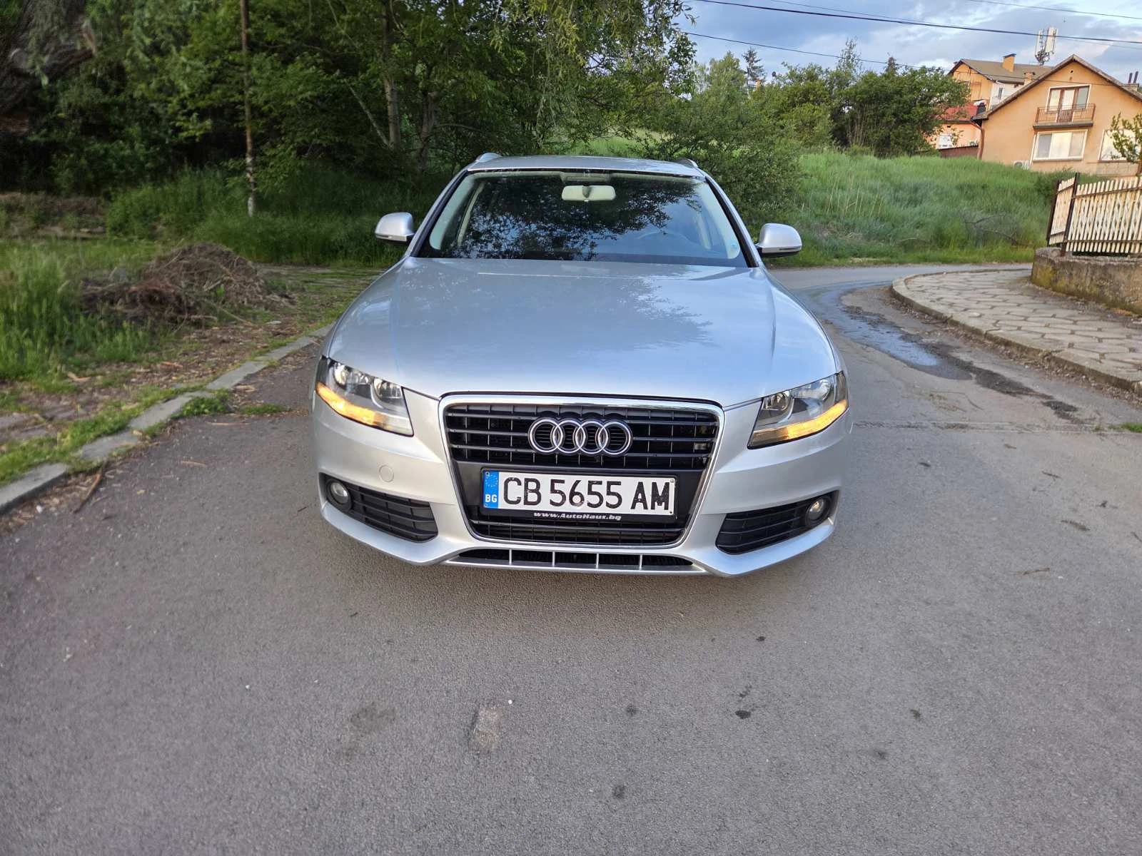 Audi A4 2, 0tdi* ПЕРФЕКТЕН* ОБСЛУЖЕН* , снимка 2 - Автомобили и джипове - 54598535