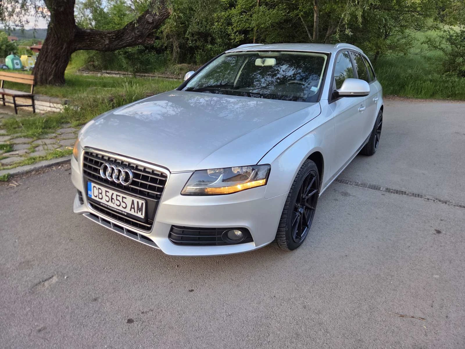 Audi A4 2, 0tdi* ПЕРФЕКТЕН* ОБСЛУЖЕН* 