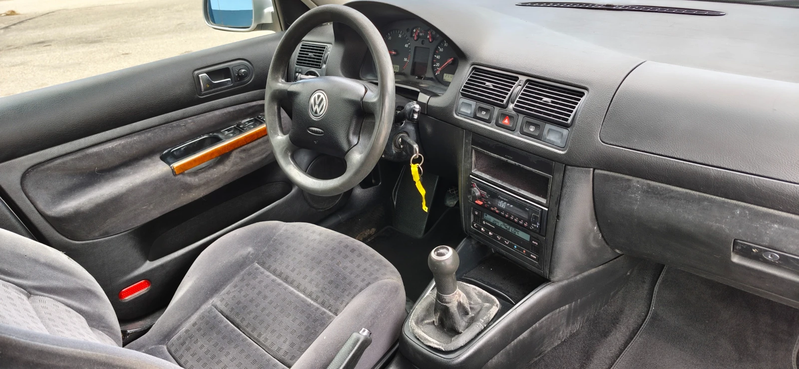 VW Golf 1.9 TDI 90к.с 4х4, снимка 15 - Автомобили и джипове - 54808587