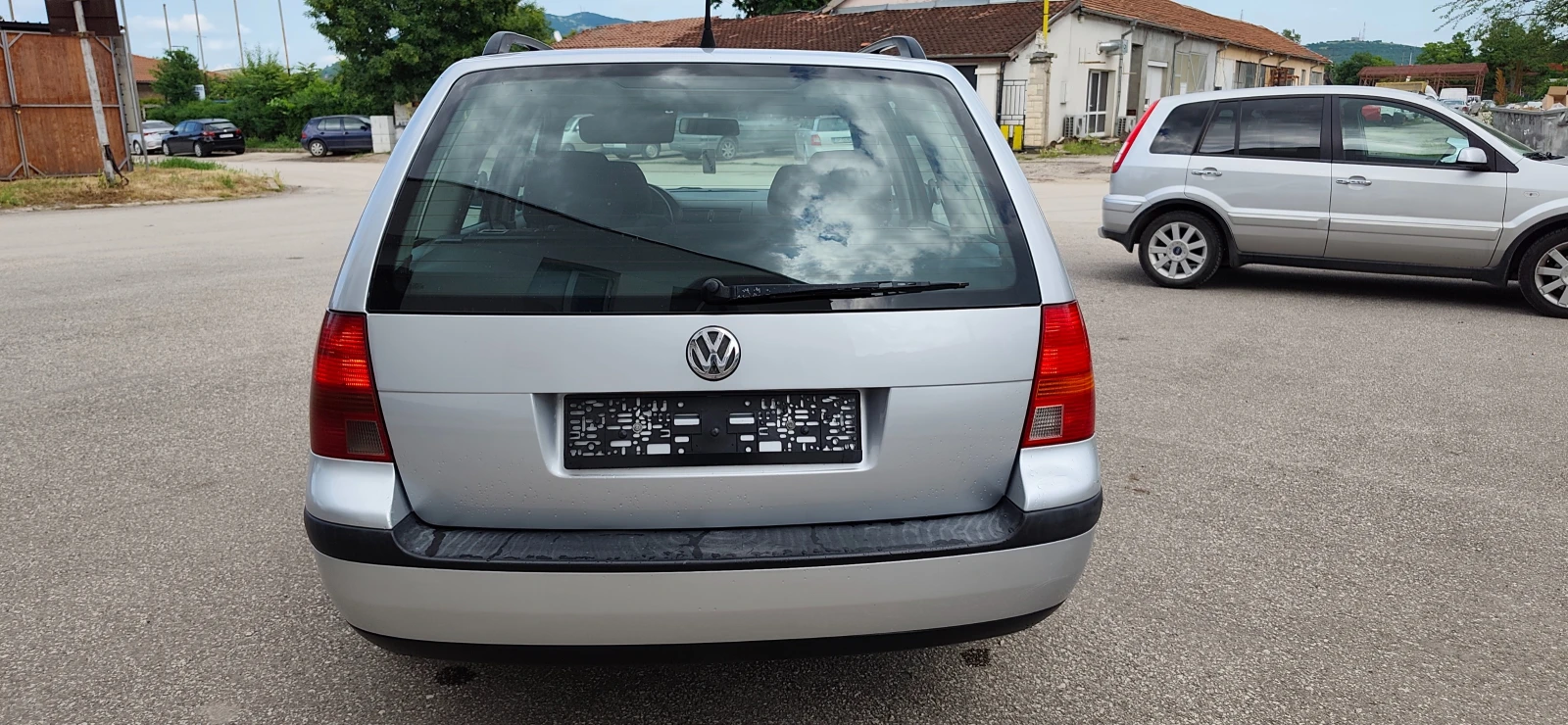 VW Golf 1.9 TDI 90к.с 4х4, снимка 5 - Автомобили и джипове - 54808587