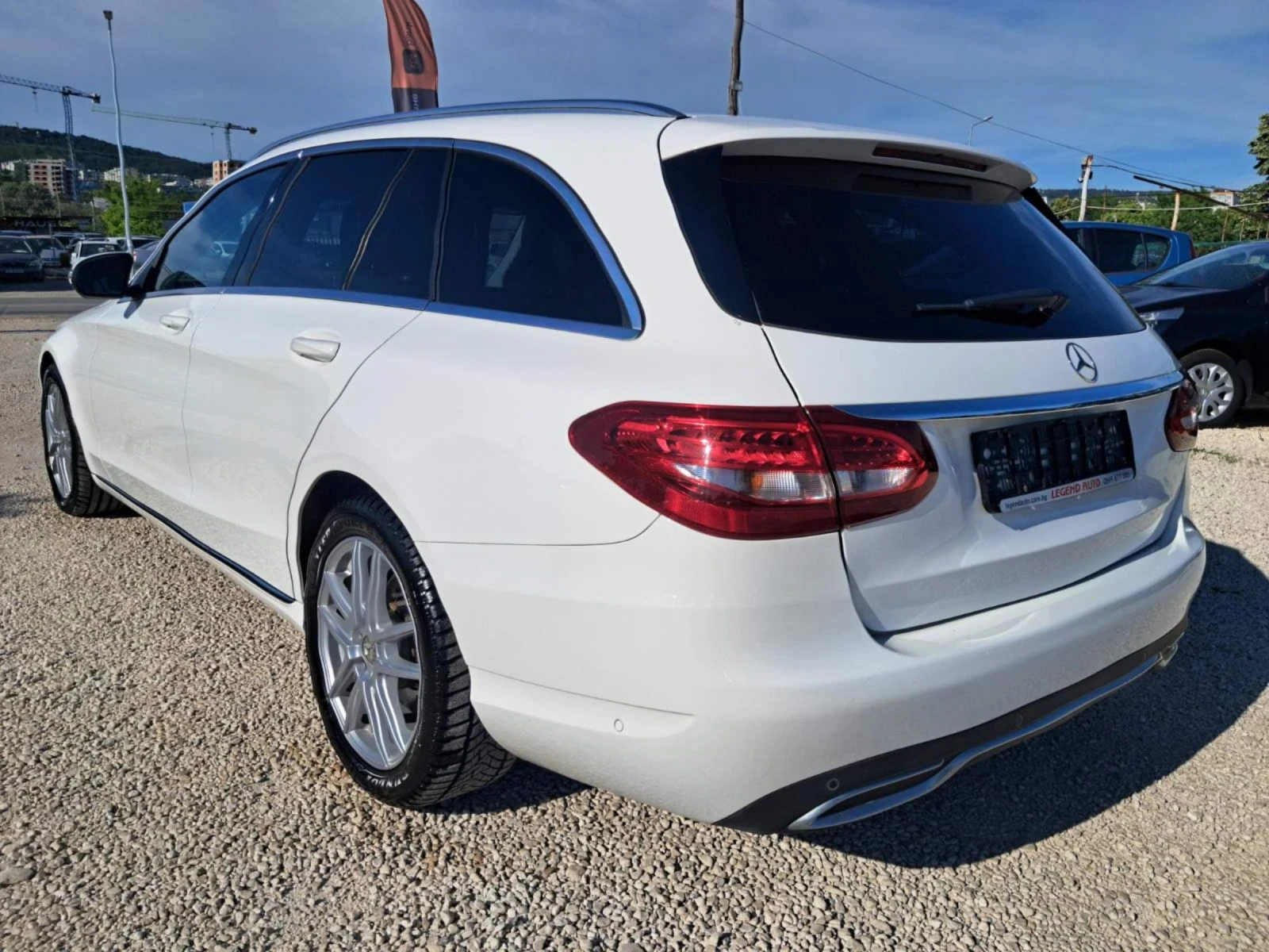 Mercedes-Benz C 220 2.2CDI AVANTGARDE, КАТО НОВА, ПАНОРАМА, НАВИГАЦИЯ, снимка 4 - Автомобили и джипове - 54883347