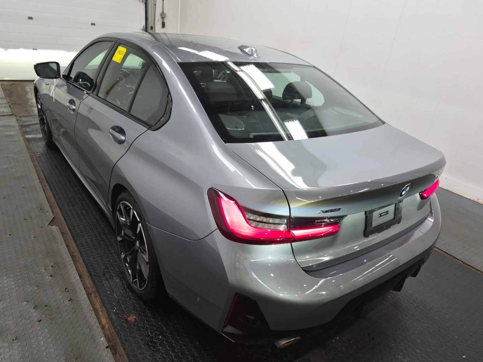 BMW 330 i xDrive * БЕЗ ИНЦИДЕНТИ * ДИГ ТАБЛО* CARFAX, снимка 3 - Автомобили и джипове - 54983310
