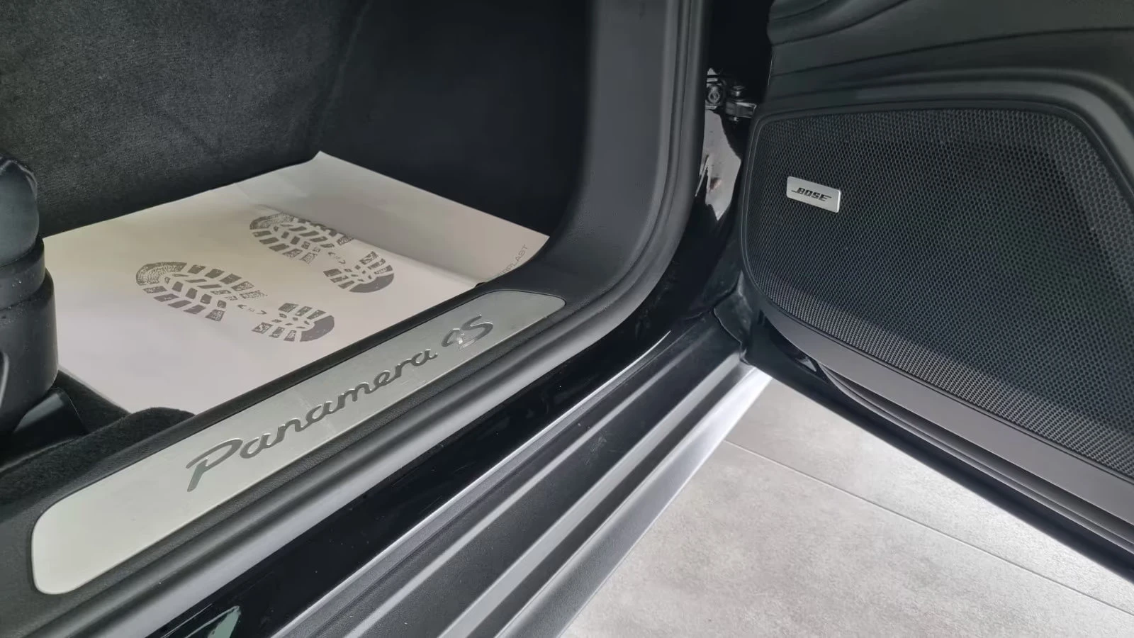 Porsche Panamera 4S/441HP/360/BOSE/CARBON/ACC/AMBI/KLESS/BOSE/557z, снимка 15 - Автомобили и джипове - 55206591