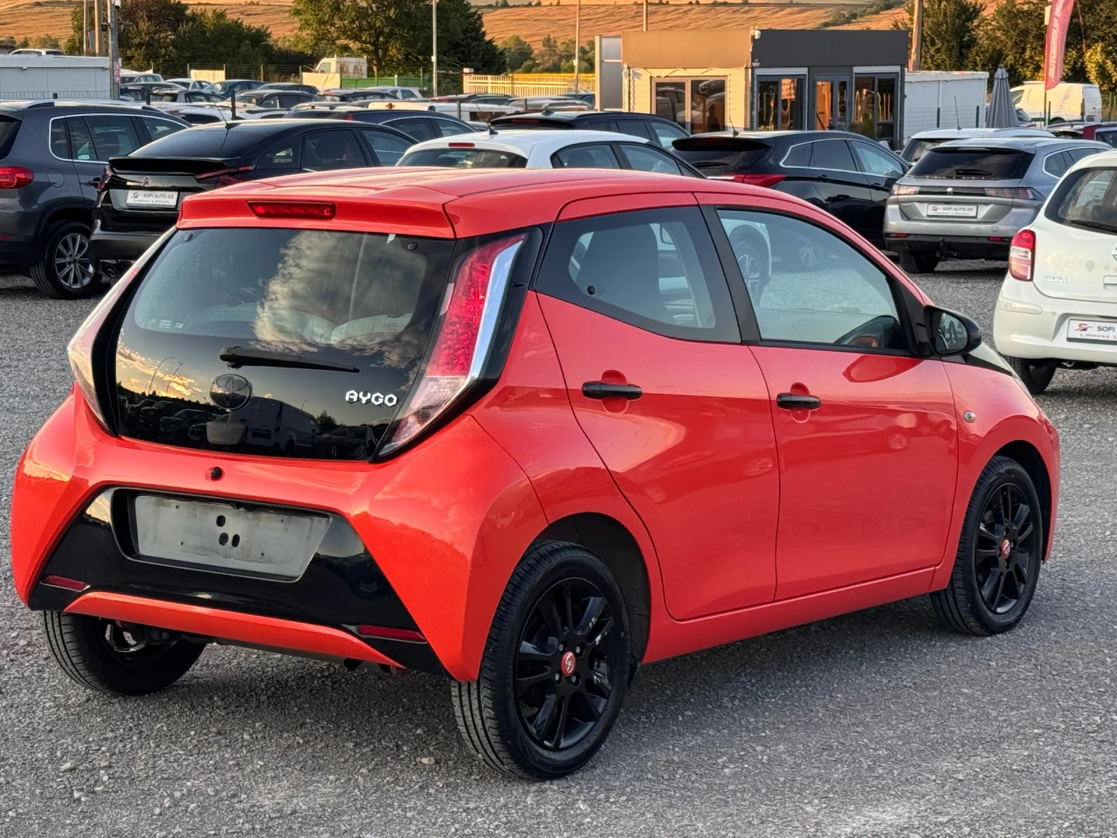 Toyota Aygo VVT-i Limited/Камера/Климатроник/Мултиволан/Медия, снимка 4 - Автомобили и джипове - 55225910