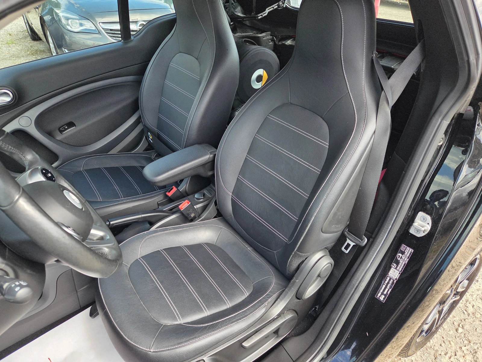 Smart Fortwo FORTWO EQ CABRIO, снимка 10 - Автомобили и джипове - 55277608