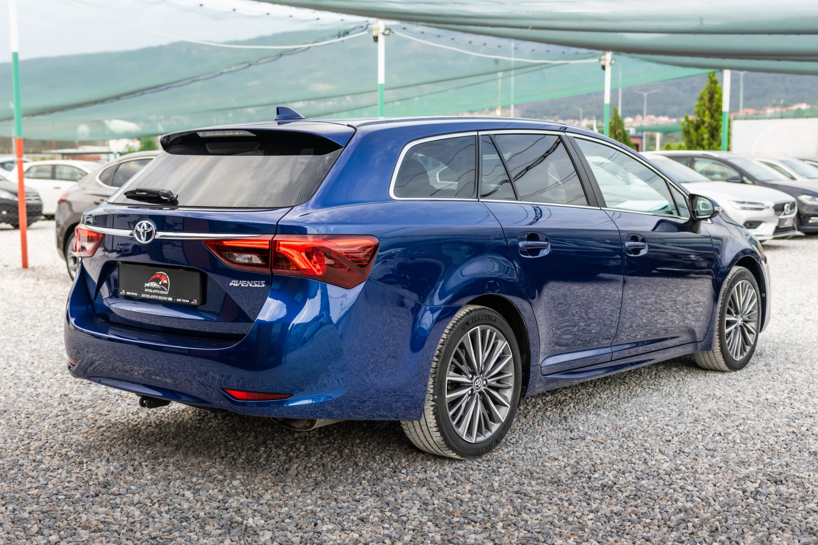 Toyota Avensis 1.8VVT-i::Executive::Facelift, снимка 7 - Автомобили и джипове - 55500290