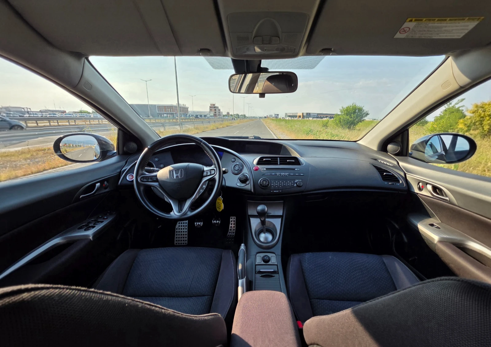 Honda Civic 1.4 vtec 100ks, снимка 9 - Автомобили и джипове - 55606472