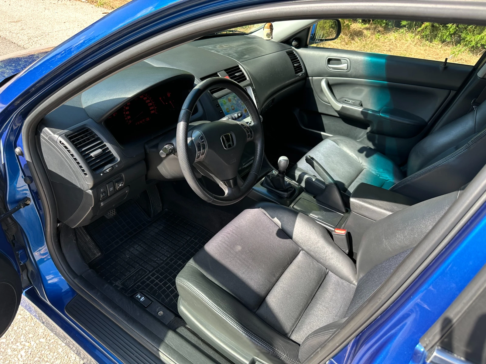 Honda Accord 2.4 i-VTEC Type S, снимка 4 - Автомобили и джипове - 56021892