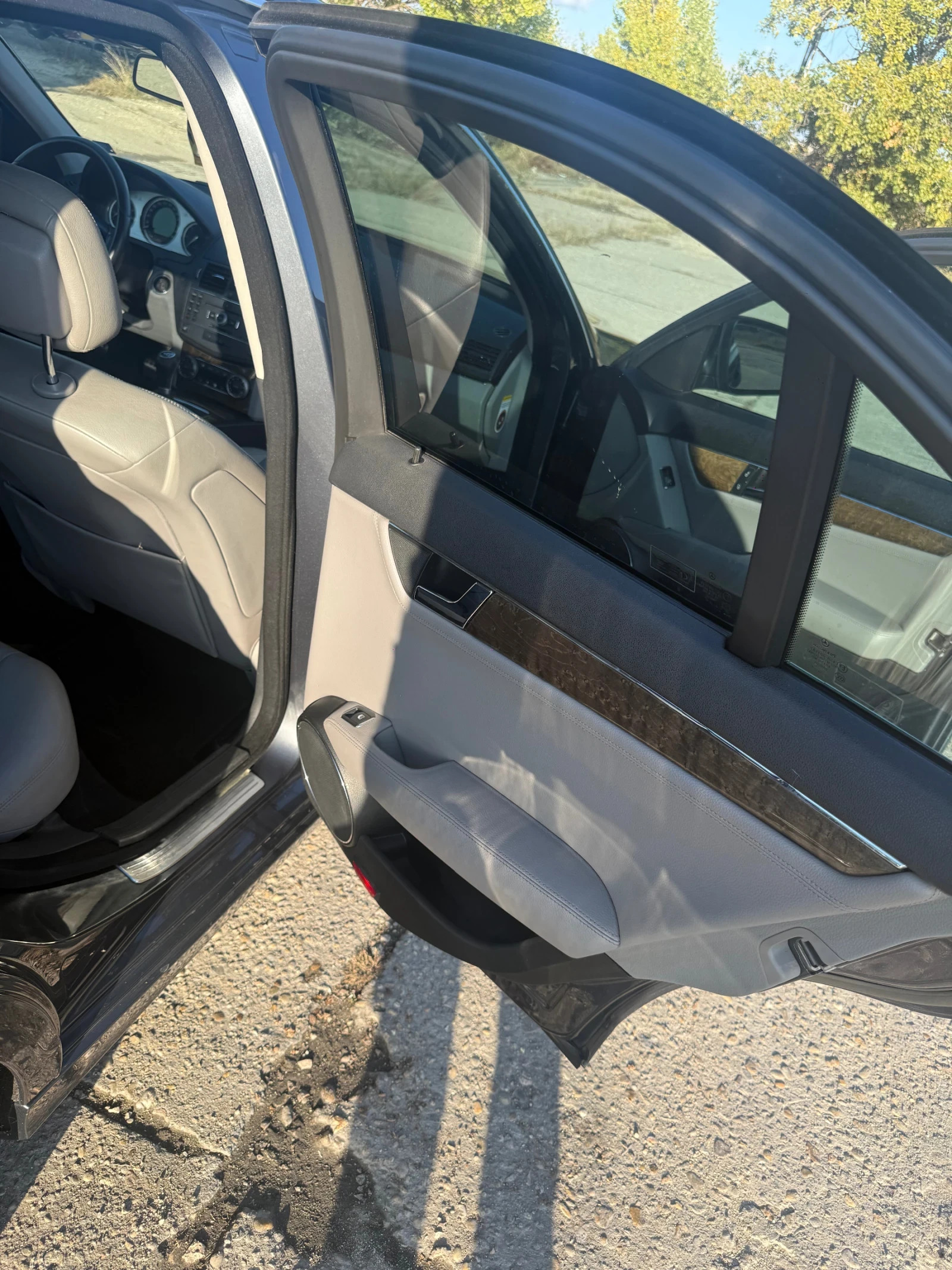 Mercedes-Benz C 220, снимка 11 - Автомобили и джипове - 56584803