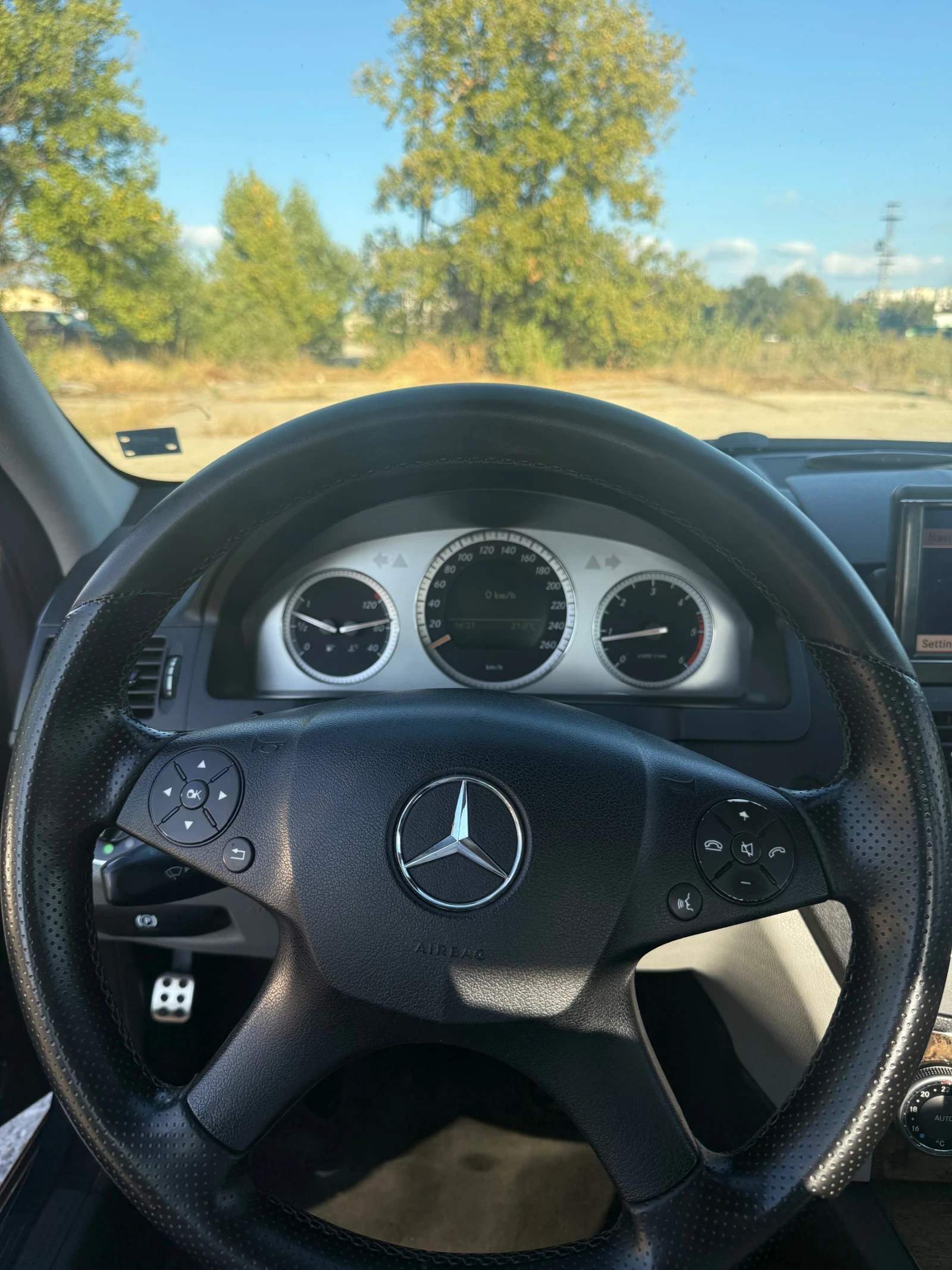 Mercedes-Benz C 220, снимка 16 - Автомобили и джипове - 56584803