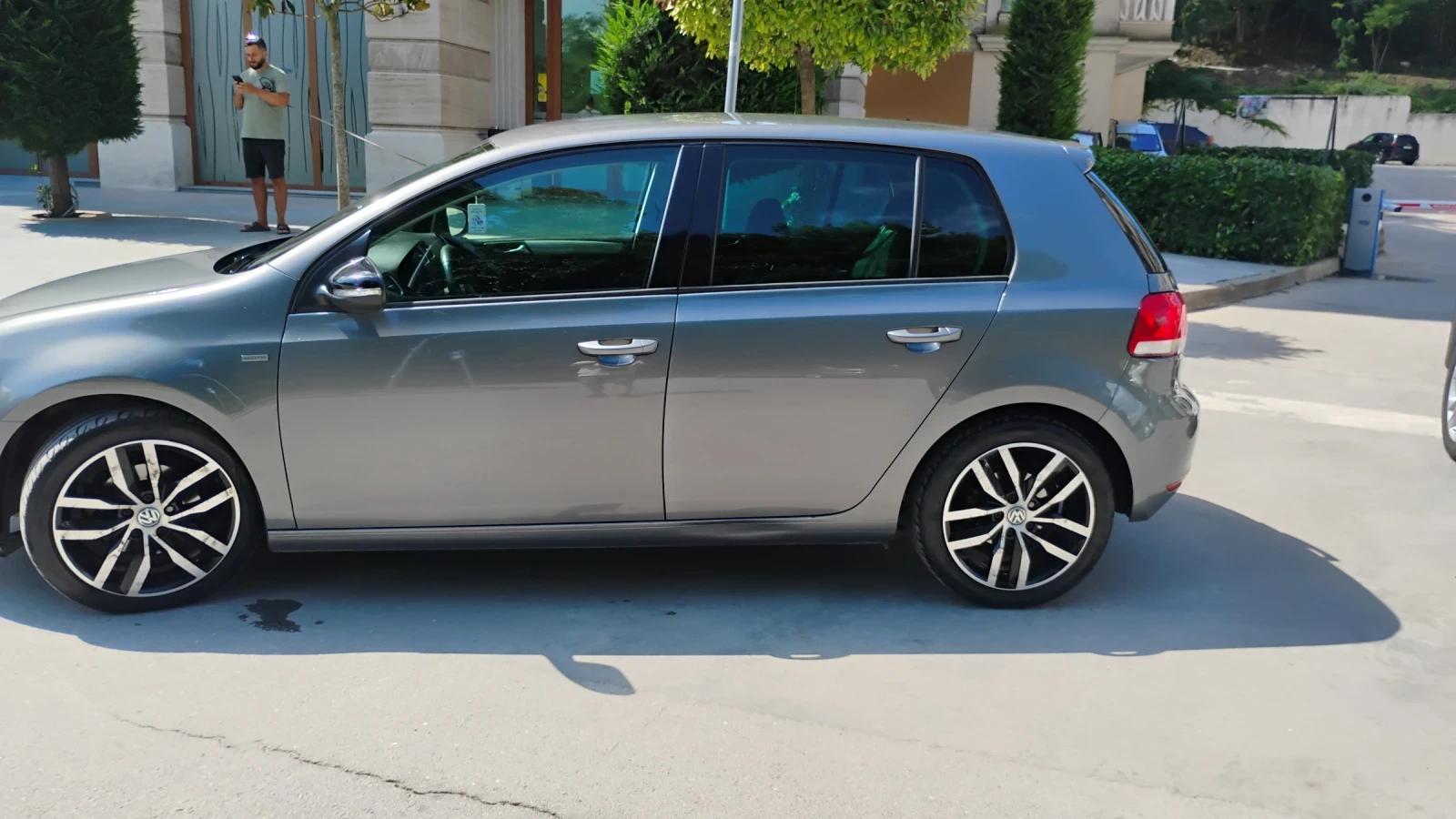 VW ID.6, снимка 10 - Автомобили и джипове - 56585361