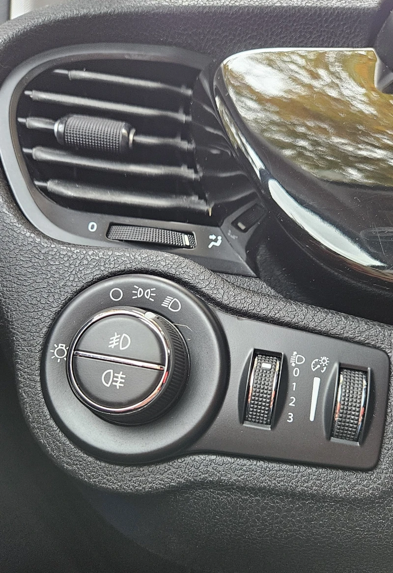 Fiat 500X 1.6 D обслужена, снимка 12 - Автомобили и джипове - 52166719