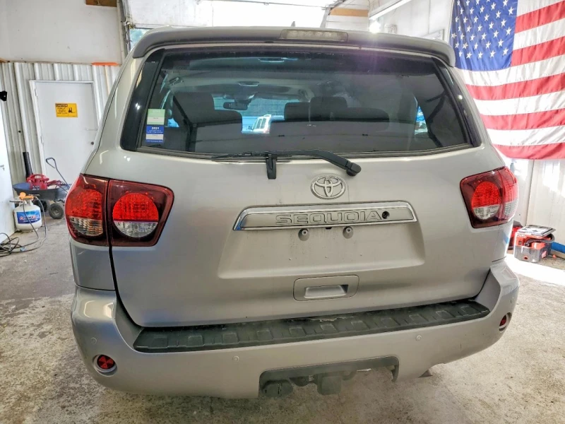 Toyota Sequoia ПОДГРЕВ* КАМЕРА* КЕЙЛЕС* LANE* ASSIST, снимка 6 - Автомобили и джипове - 53455082