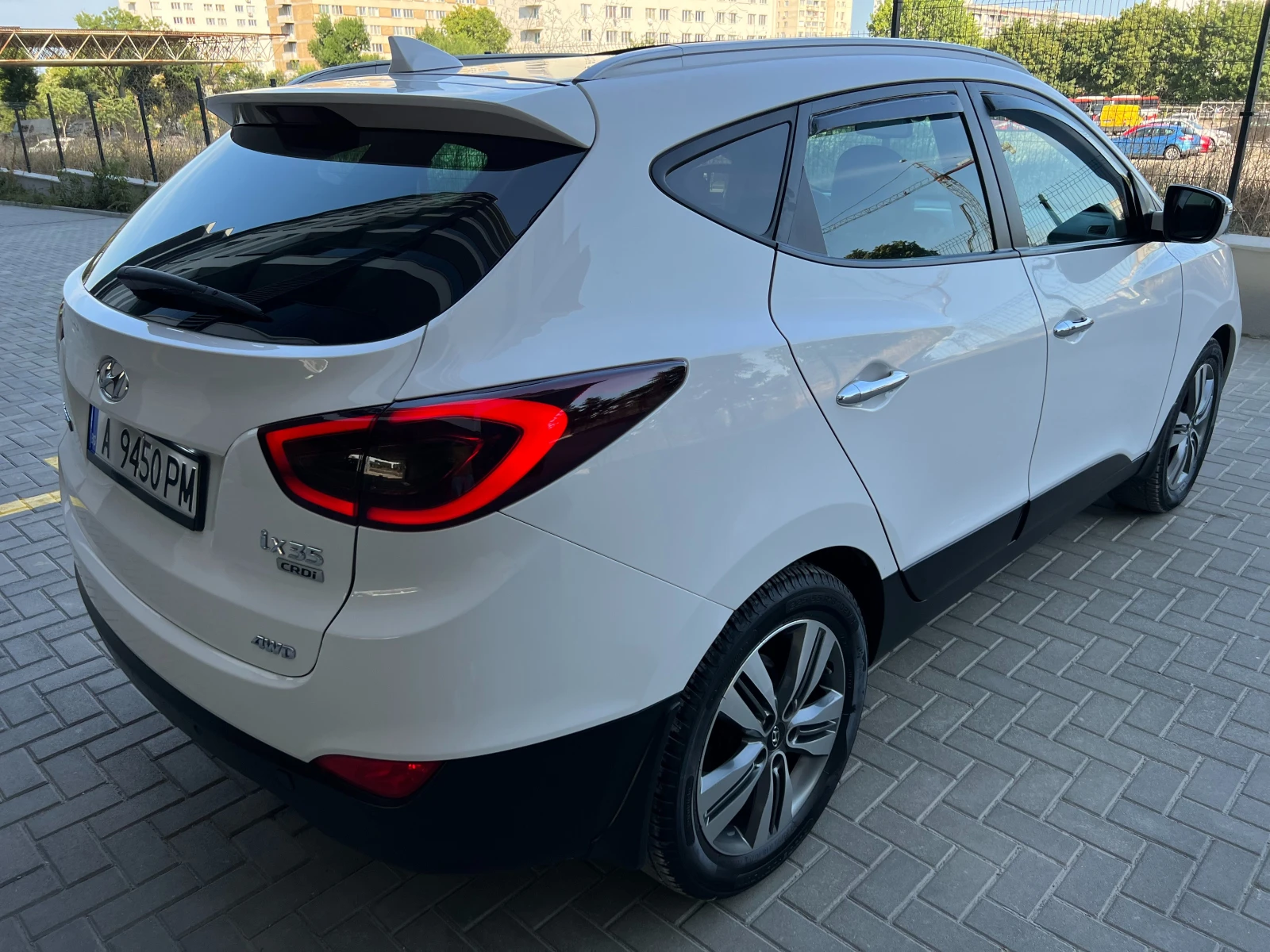 Hyundai IX35 2.0CRDI AWD ПАНОРАМА KEYLESS GO - изображение 5