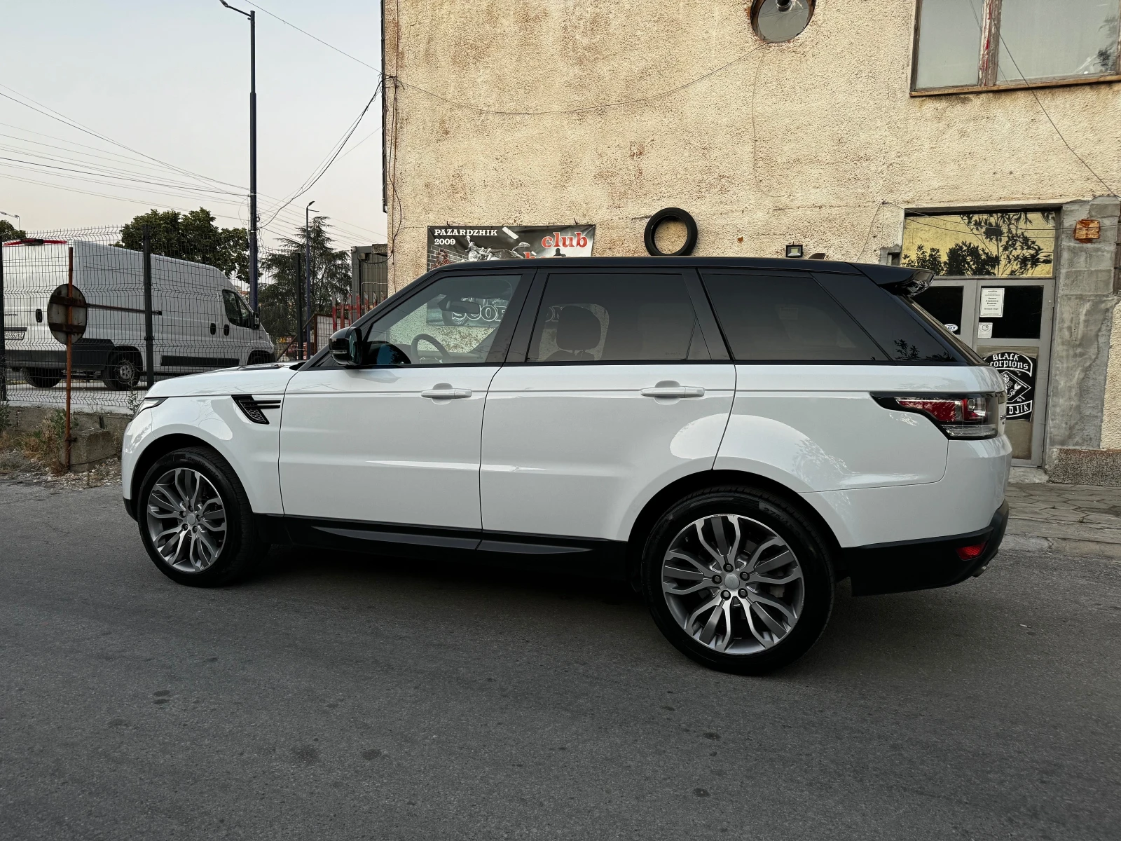 Land Rover Range Rover Sport 3.0 TDI HSE Luxury - изображение 8