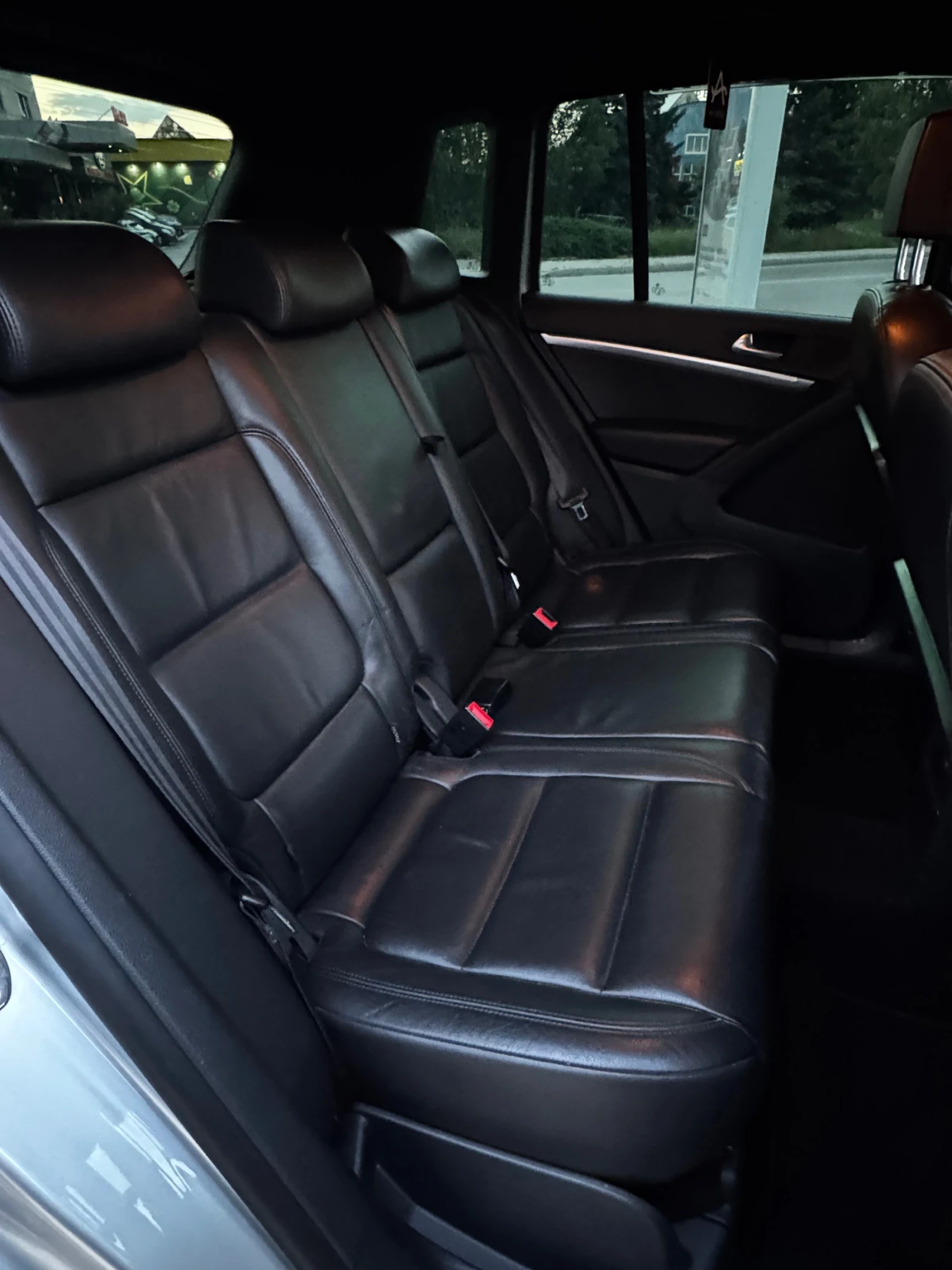 VW Tiguan 2.0TSI R-Line Full sweitz - изображение 10