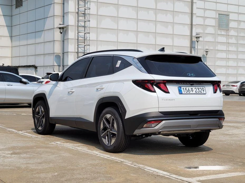 Hyundai Tucson Gasoline 1.6 Turbo 2WD Premium - изображение 2