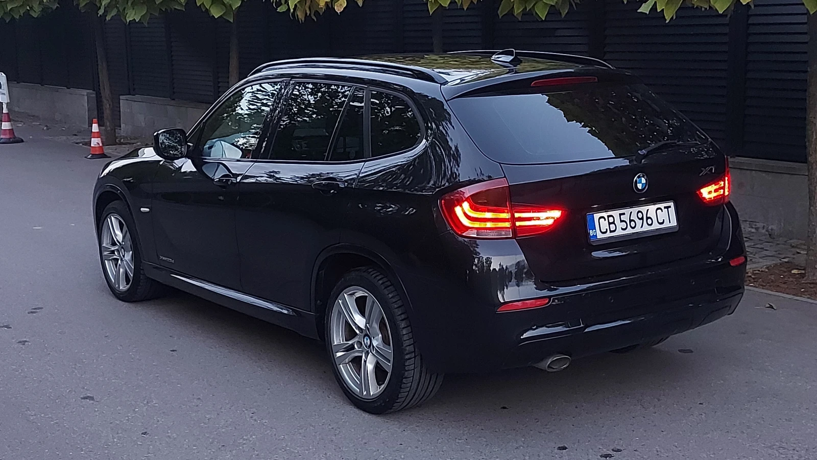 BMW X1 2.3d X drive M - изображение 3