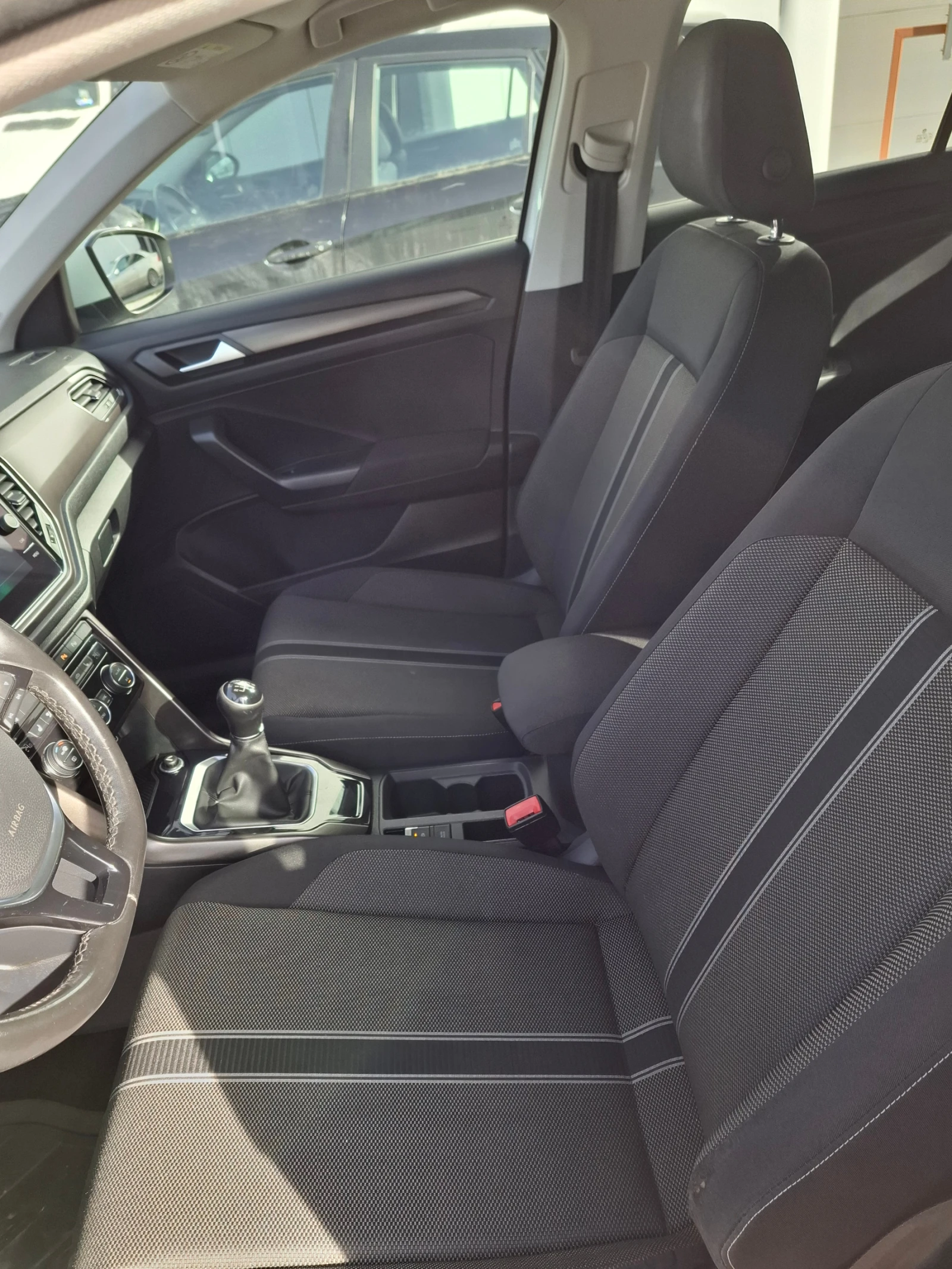 VW T-Roc 1.6 TDI | Mobile.bg � ����������� 9