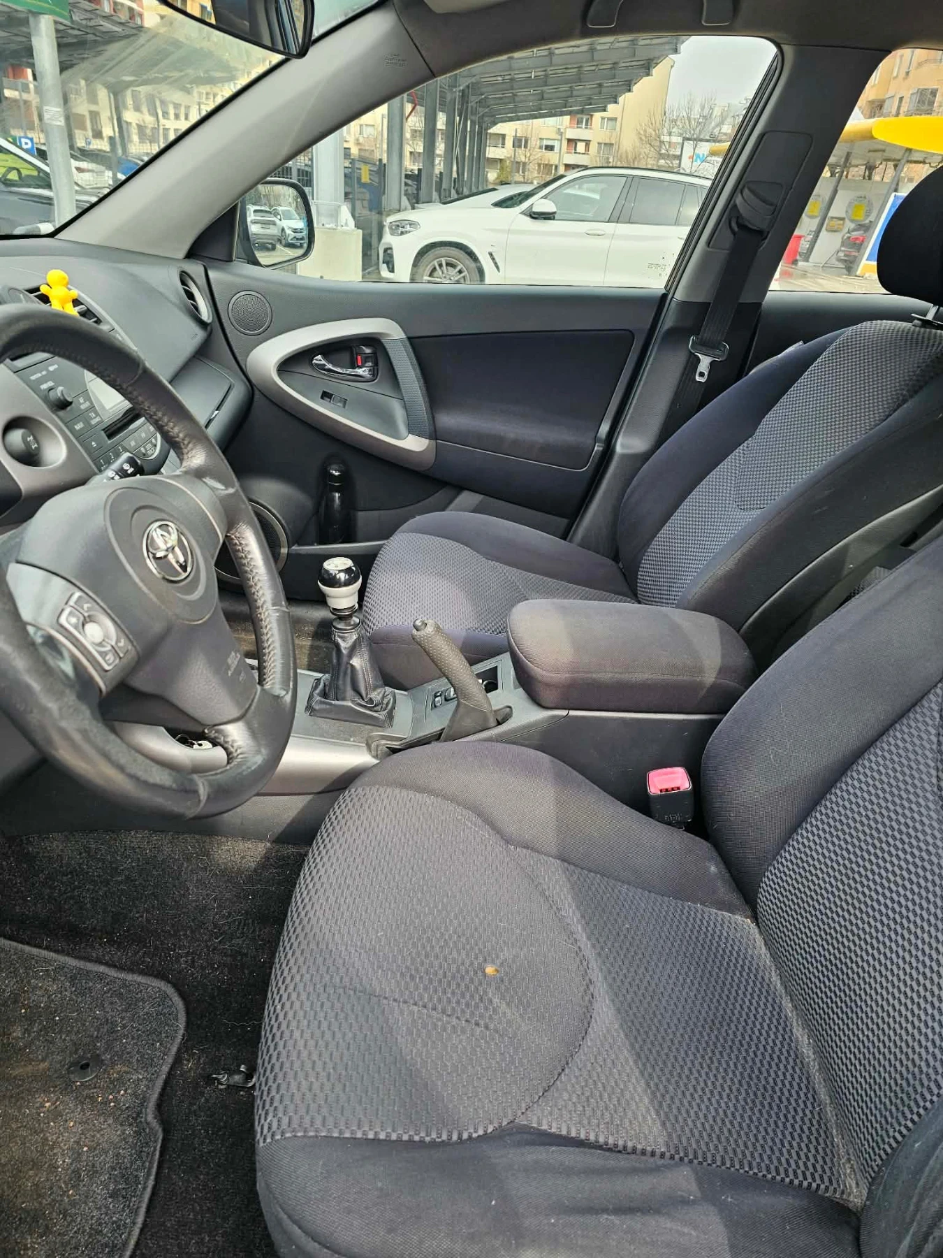 Toyota Rav4, снимка 12 - Автомобили и джипове - 53713084