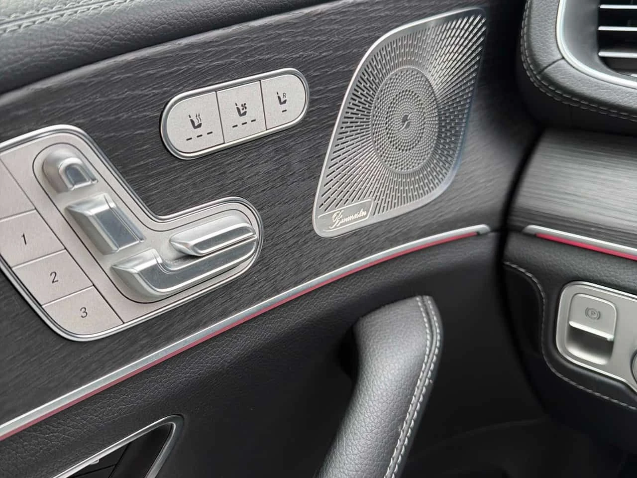 Mercedes-Benz GLE 450 * CARFAX * Burmester * Дистроник * Обдухване * , снимка 11 - Автомобили и джипове - 54014866