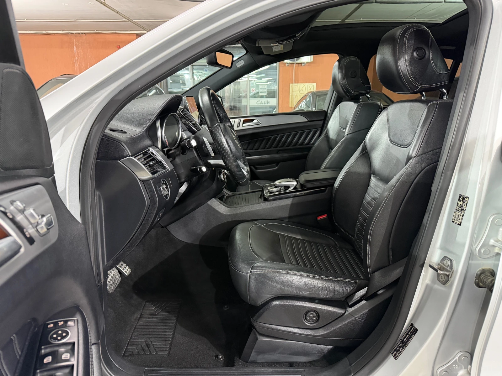 Mercedes-Benz GLE 350 AMG 2019г. #PANO#DISTR#CAM360#BlindSpot#PODGREV#, снимка 8 - Автомобили и джипове - 54020073