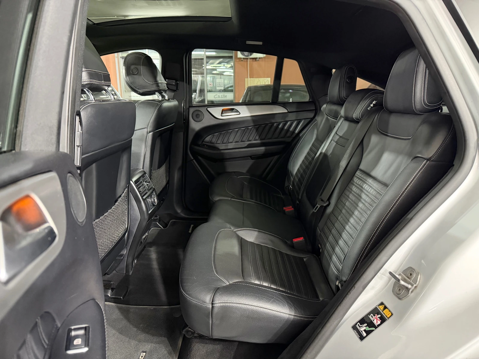 Mercedes-Benz GLE 350 AMG 2019г. #PANO#DISTR#CAM360#BlindSpot#PODGREV#, снимка 14 - Автомобили и джипове - 54020073