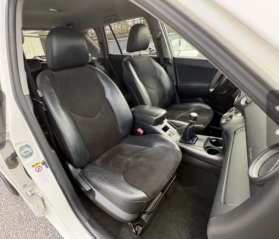 Toyota Rav4 2.0 D-4D, 4Х4 ! ПЪЛНА СЕРВ. ИСТОРИЯ !!!  , снимка 7 - Автомобили и джипове - 54184972