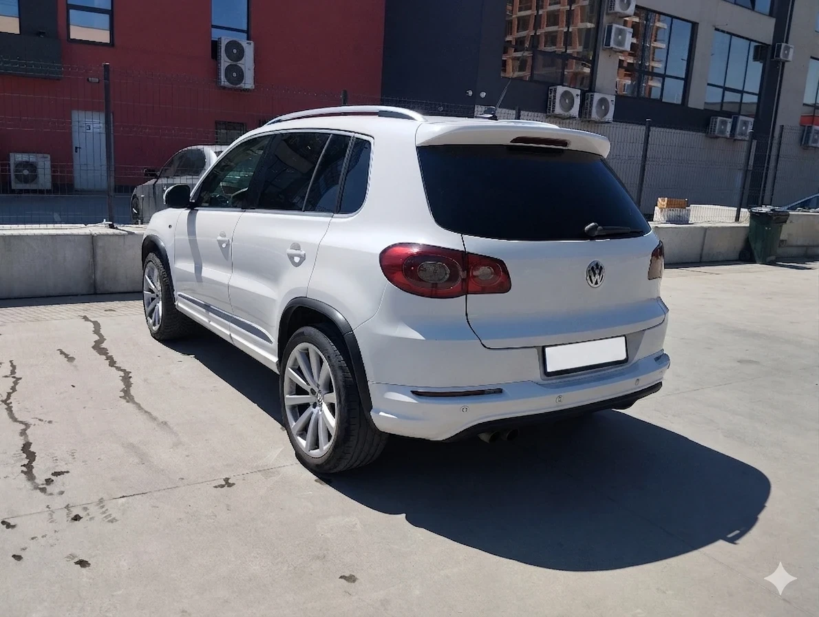 VW Tiguan Tiguan R Line, снимка 2 - Автомобили и джипове - 54337205