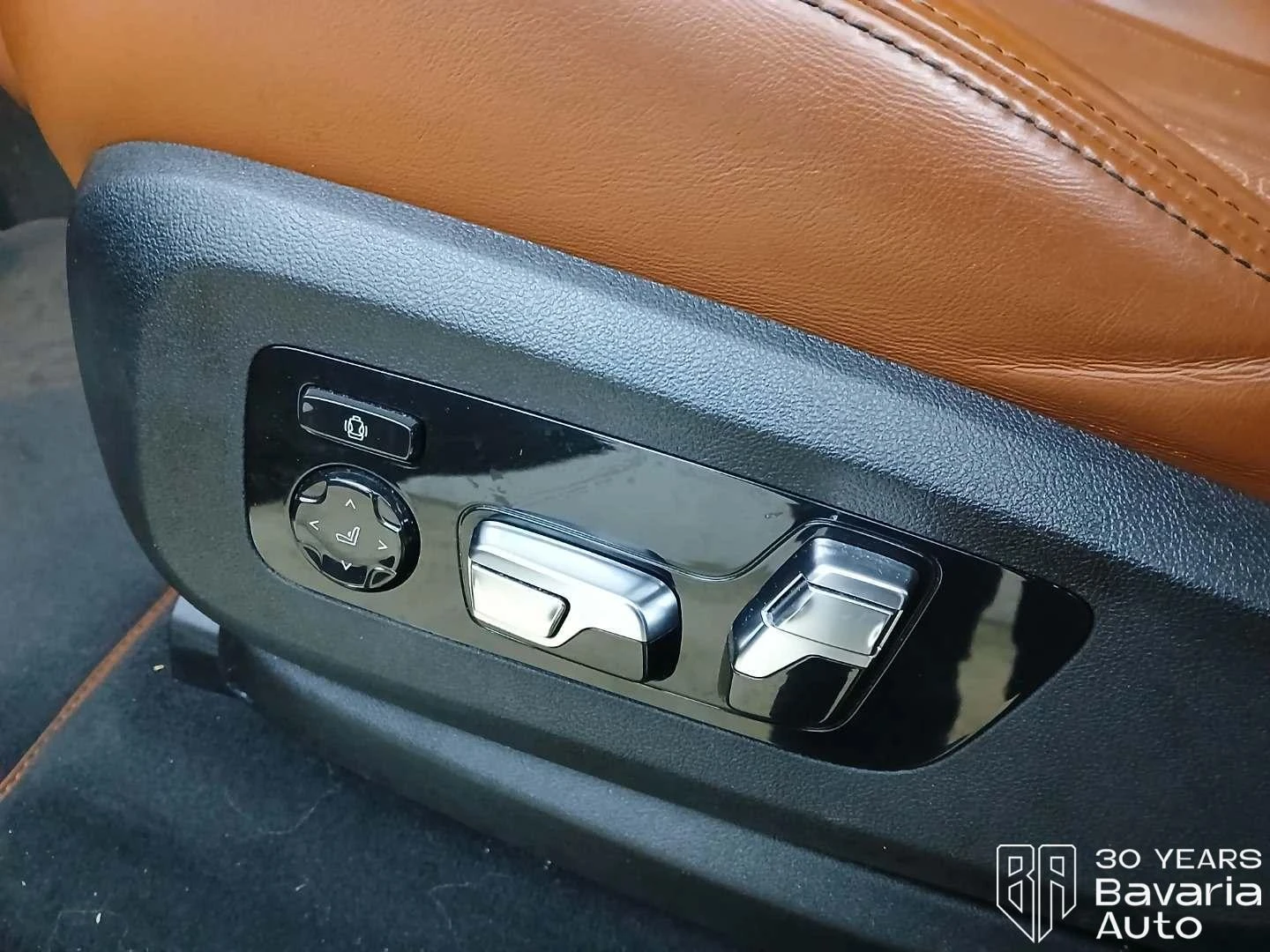 BMW X7 40d xDrive M Sport Paket Sportautomatic, снимка 15 - Автомобили и джипове - 54969897
