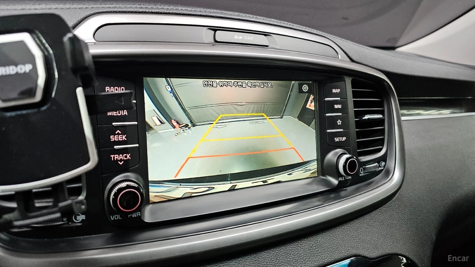 Kia Sorento * 0БДУХВАНЕ *  AвтоКредит * (ЦЕНА ДО БГ), снимка 15 - Автомобили и джипове - 55545089