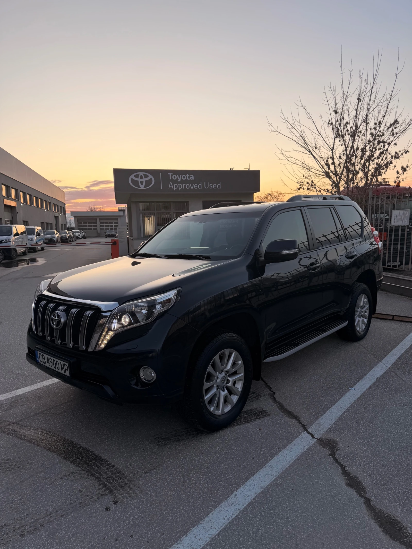 Toyota Land cruiser Luxury Premium  | Mobile.bg � ����������� 2