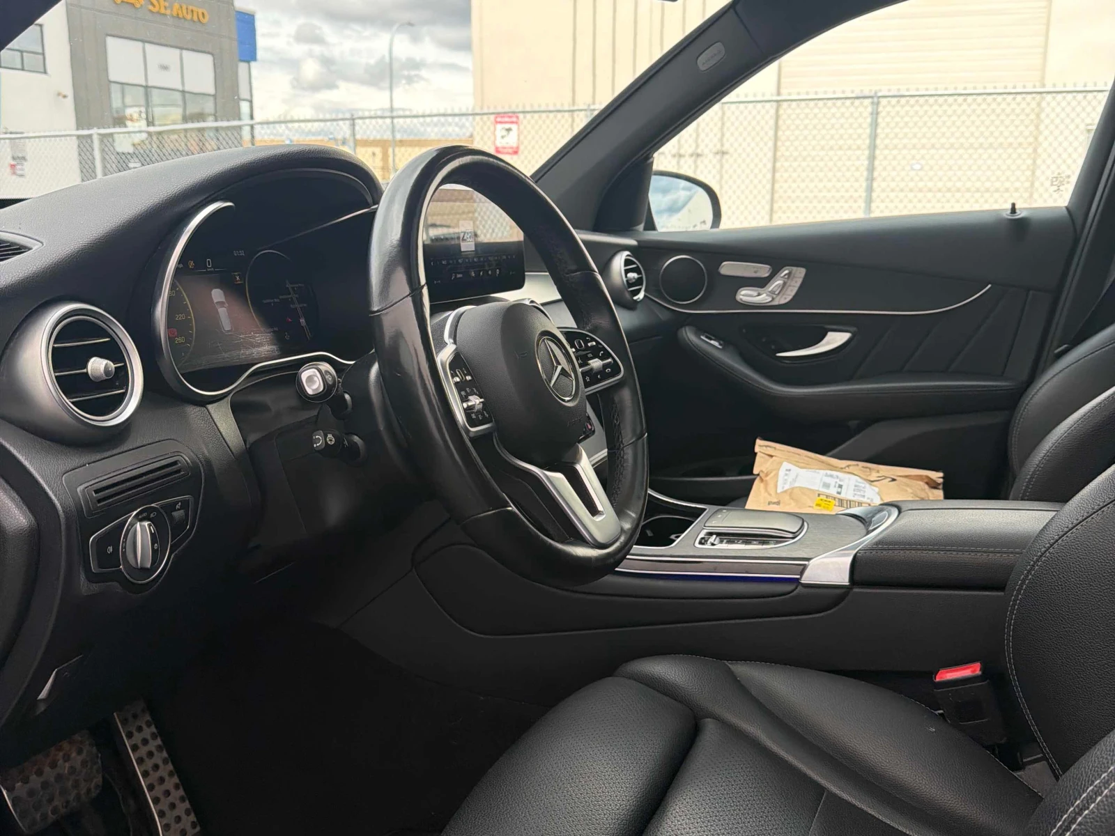 Mercedes-Benz GLC 300 * AMG Line * CARFAX * Без инциденти * , снимка 6 - Автомобили и джипове - 55947362