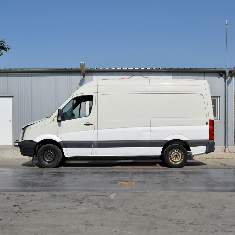 VW Crafter 2.5 TDI, снимка 3 - Бусове и автобуси - 51300063
