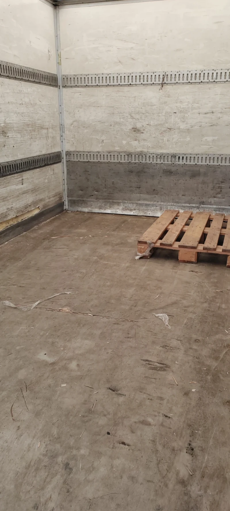 Mercedes-Benz Sprinter 316 Фургон + падащ борд, снимка 13 - Бусове и автобуси - 53482316