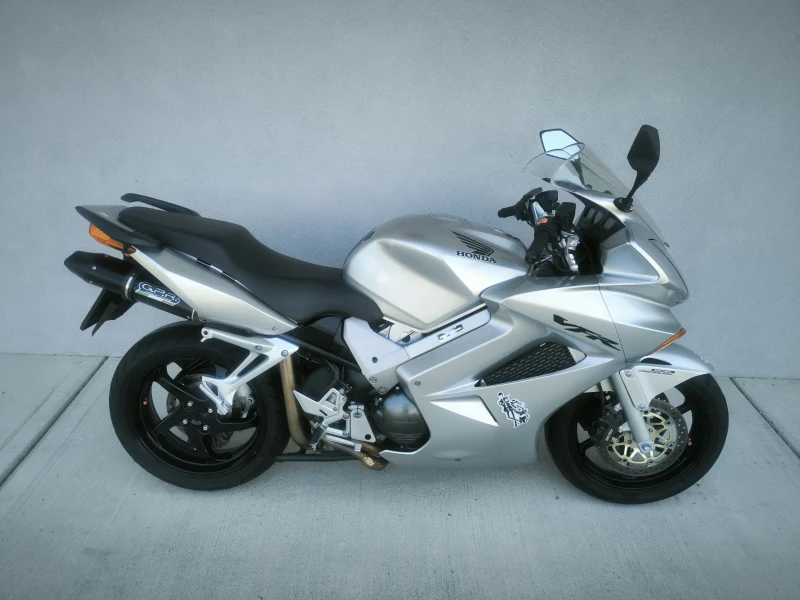 Honda Vfr 800i V-tech, G.P.R. ауспух, 2004 година 