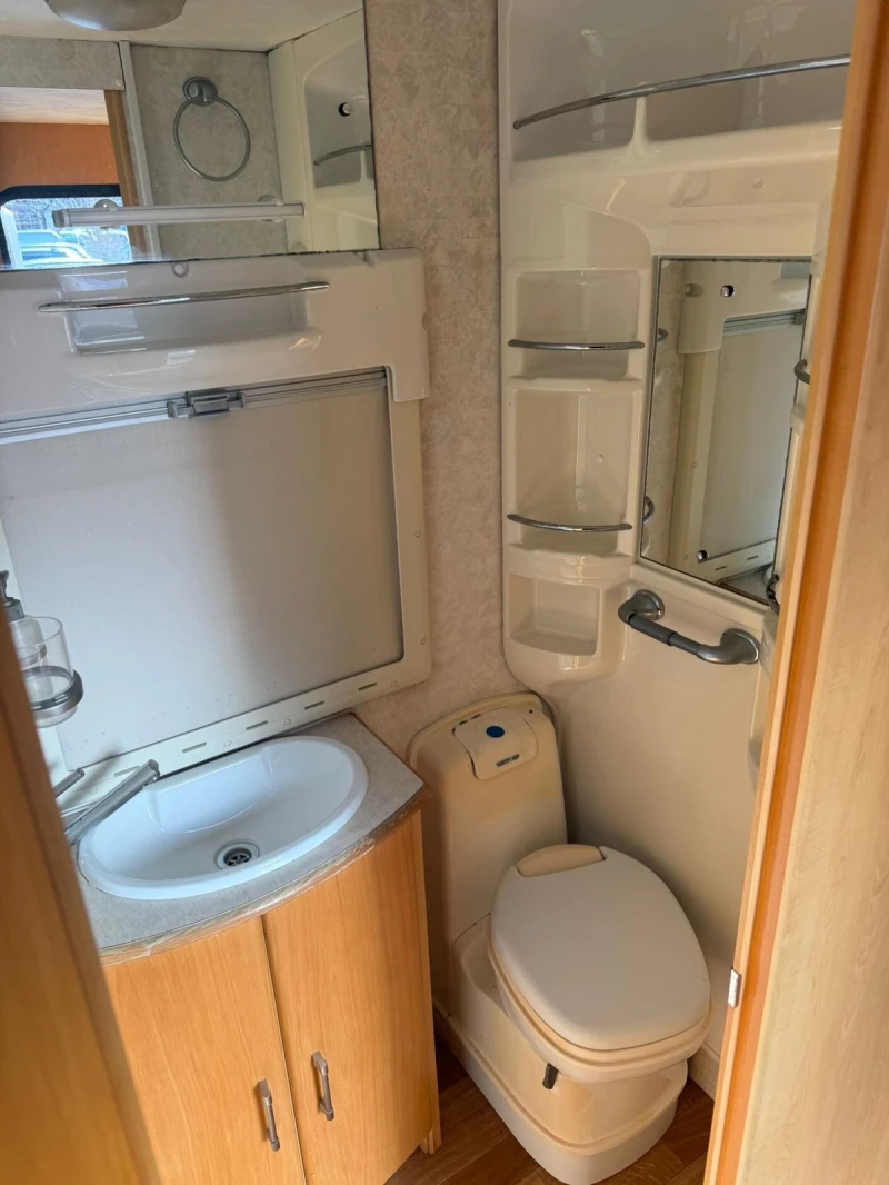 Каравана Eldis Superstorm Luxury, снимка 11 - Каравани и кемпери - 53152504