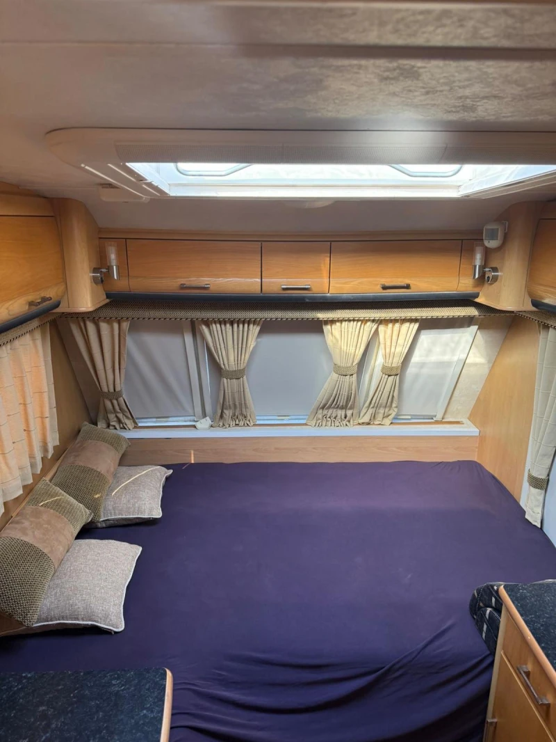 Каравана Eldis Superstorm Luxury, снимка 8 - Каравани и кемпери - 53152504