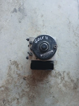 1J0 614 517 J ABS помпа VW GOLF 1C0 907 379 M , снимка 1