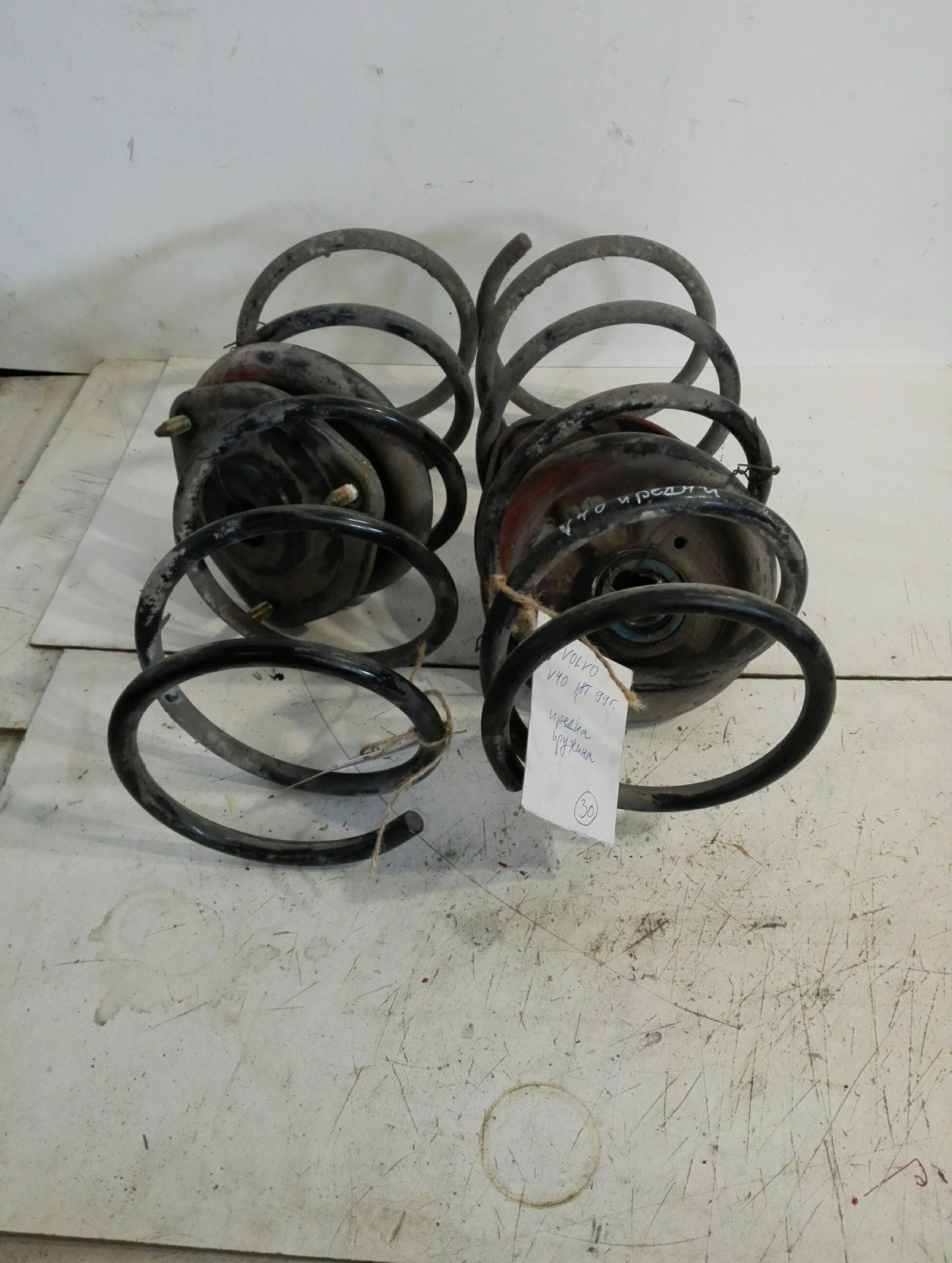 ������� ������ ����� �40 1.8� | Mobile.bg � ����������� 1